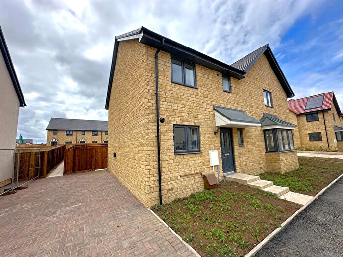3 Bedroom Terraced House For Sale In Crest Homes, Rowden Gate, Chippenham, SN15