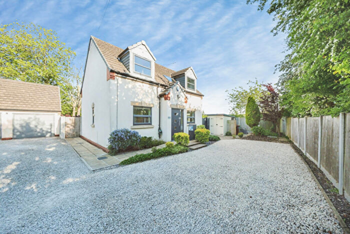 2 Bedroom Detached House For Sale In Langwith Drive, Langwith, Mansfield, Derbyshire, NG20
