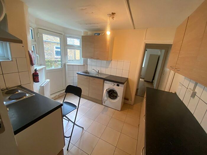 2 Bedroom Flat To Rent In Priory Park Road, London, NW6