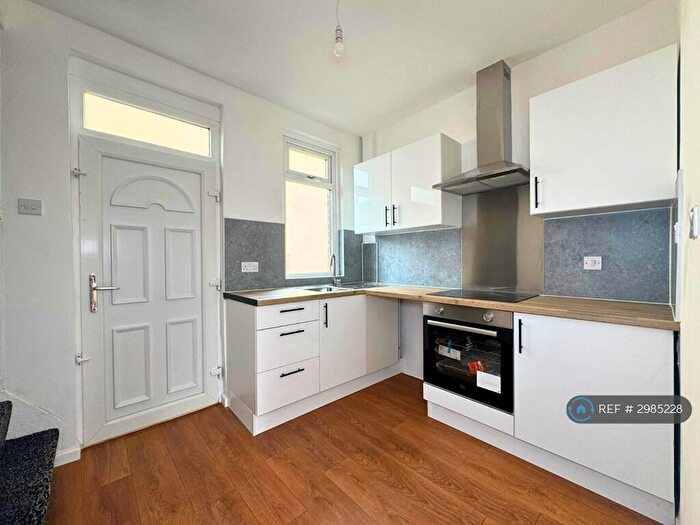 2 Bedroom Terraced House To Rent In Rhodes Terrace, Barnsley, S70