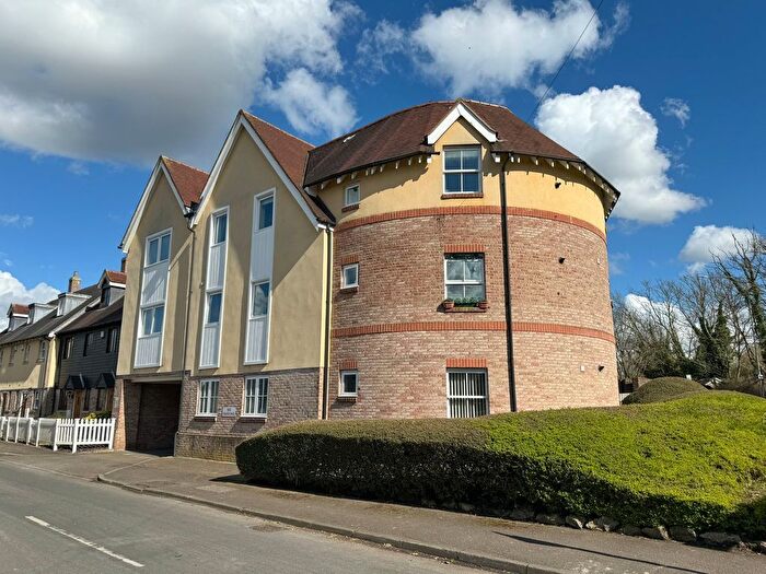 1 Bedroom Flat For Sale In Bailies Court, Harrietsham, ME17