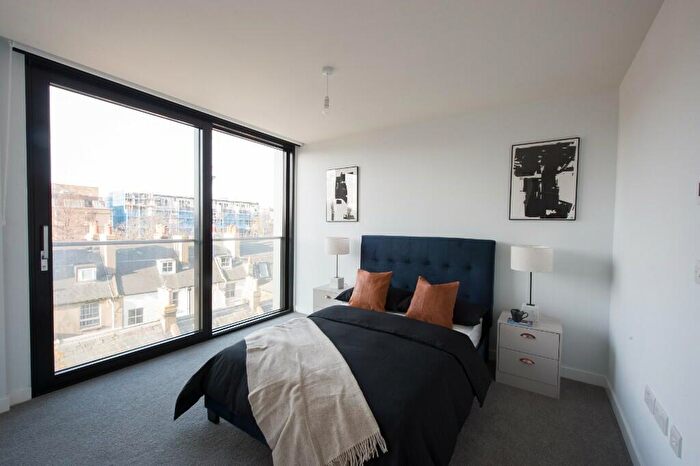 2 Bedroom Apartment To Rent In Circus Street, BN2