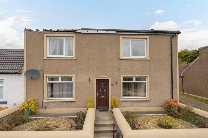 3 Bedroom Semi-Detached House For Sale In Springhill Brae, Crossgates, KY4