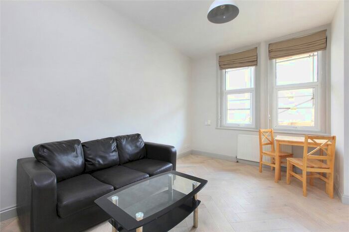 1 Bedroom Flat To Rent In St John's Road, Battersea, SW11