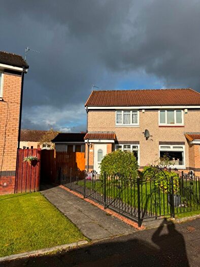 3 Bedroom Semi-Detached House To Rent In Croftspar Grove, Glasgow, G32
