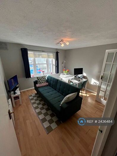 1 Bedroom Flat To Rent In Marlow Court, Brighton, BN2