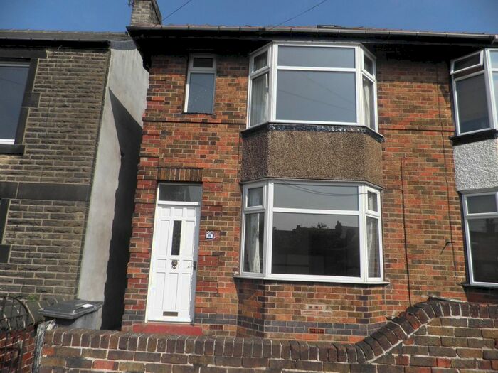 5 Bedroom Semi-Detached House To Rent In Bosville Street, Penistone, Sheffield, S36