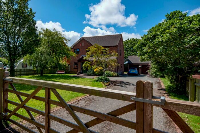 4 Bedroom Detached House For Sale In The Paddocks, Weston Lullingfields, Shrewsbury, SY4