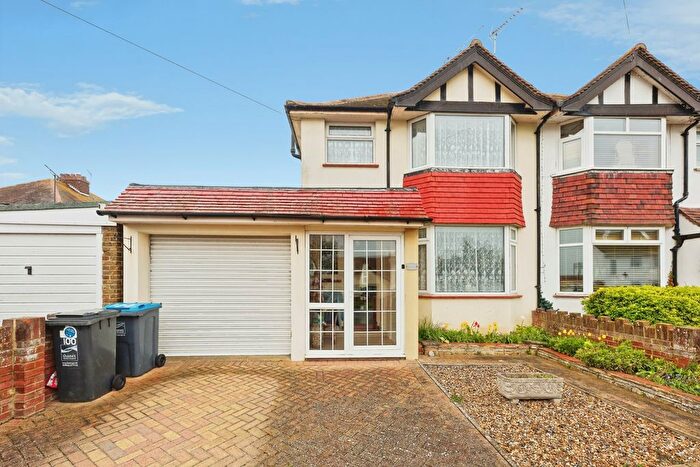 3 Bedroom Semi Detached House For Sale In Minnis Road, Birchington, Kent, CT7