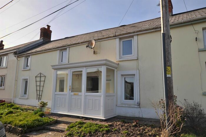 5 Bedroom Property To Rent In , High Street, Bancyfelin, SA33