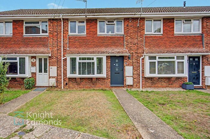 3 Bedroom Terraced House For Sale In Elder Close, Kingswood, ME17