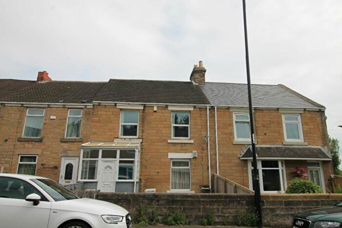 3 Bedroom Flat To Rent In Spout Lane, Concord, Washington, Tyne And Wear, NE37