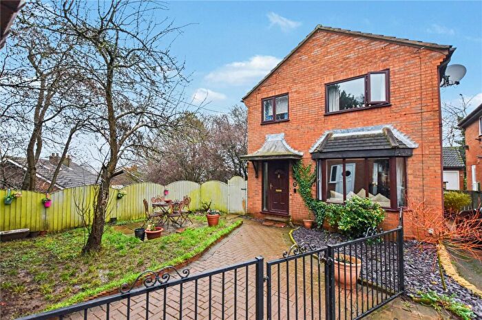 4 Bedroom Detached House For Sale In Bridge Court, Morley, Leeds, West Yorkshire, LS27