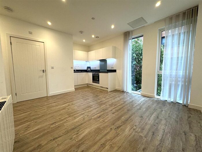 1 Bedroom Flat To Rent In Kings Road, Reading, RG1