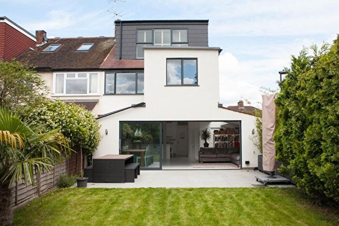 4 Bedroom Detached House To Rent In Stanmore Gardens, Kew, Richmond, TW9