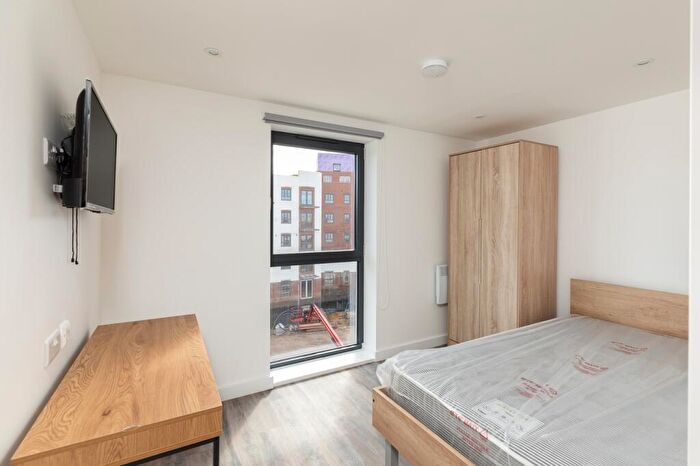3 Bedroom Flat To Rent In Paintworks, , Bristol, BS4