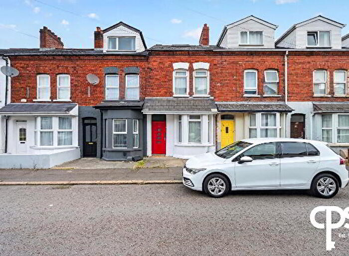 3 Bedroom Mid Terraced House For Sale In Dunluce Avenue, Belfast, BT9