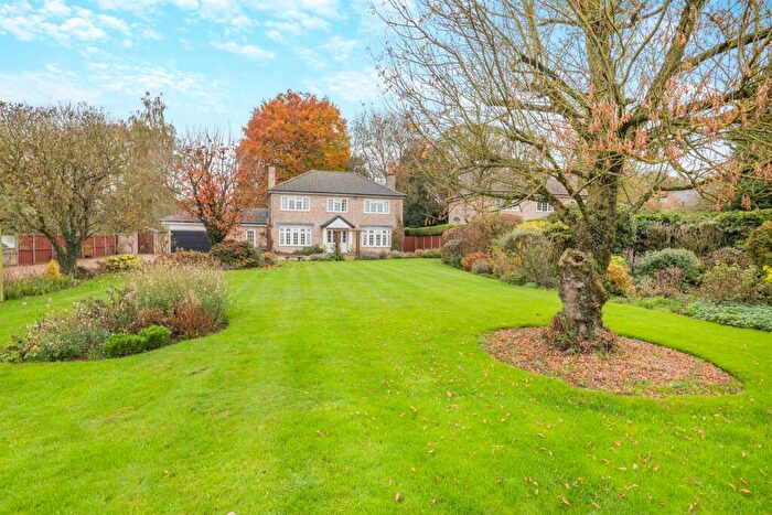 4 Bedroom Detached House For Sale In Church Road, Ovington, Thetford, IP25