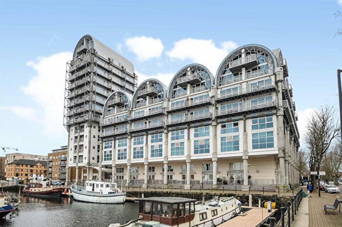 1 Bedroom Apartment For Sale In Sweden Gate, Baltic Quay, SE16