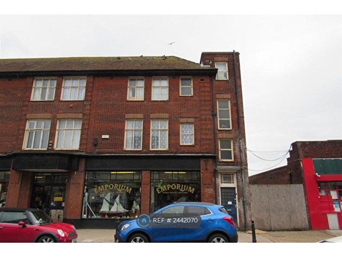 2 Bedroom Flat To Rent In Leighdom House, Herne Bay, CT6