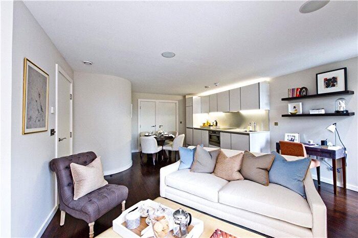 1 Bedroom Apartment To Rent In Islington On The Green, A Islington Green, Islington, London, N1