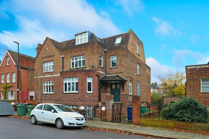 1 Bedroom Flat To Rent In Knatchbull Road, London, SE5