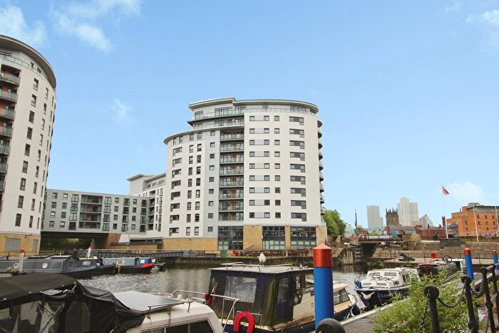 2 Bedroom Flat For Sale In Armouries Way, Leeds, West Yorkshire, LS10
