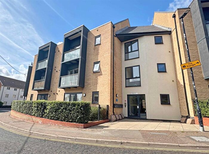 2 Bedroom Apartment To Rent In Harriso Lodge, Station Approach, Braintree, CM7
