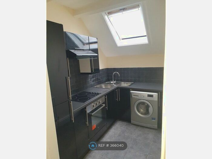 1 Bedroom Flat To Rent In Langsett Road, Sheffield, S6
