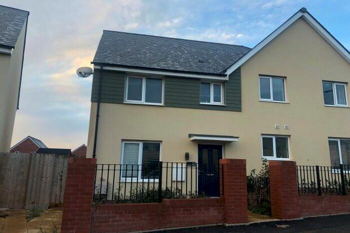 3 Bedroom Property To Rent In Rush Meadow Road, Exeter, EX5