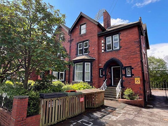 1 Bedroom Flat To Rent In Cardigan Road, Leeds, LS6