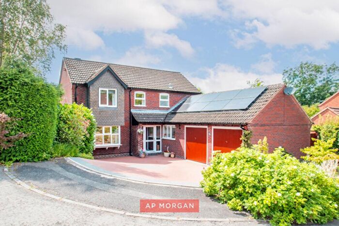4 Bedroom Detached House For Sale In Stonepits Lane, Hunt End, Redditch, Worcestershire, B97