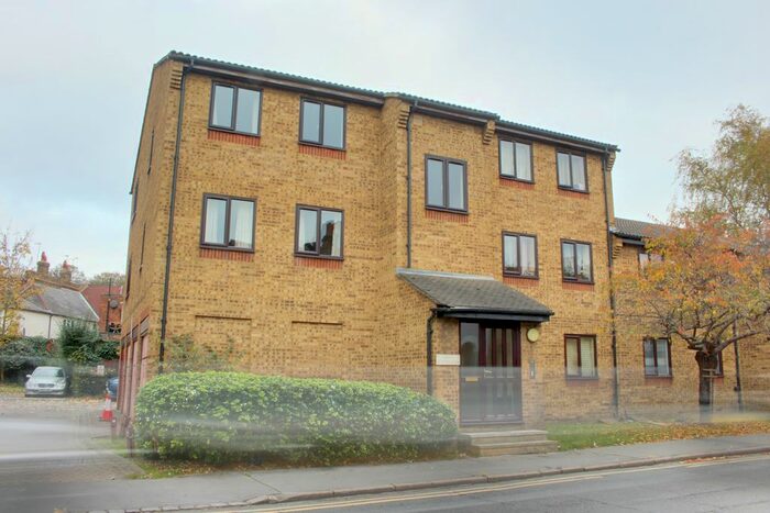 2 Bedroom Flat To Rent In Southbridge Road, Croydon, CR0