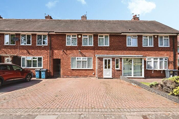 3 Bedroom Terraced House For Sale In Meadway, Birmingham, B33