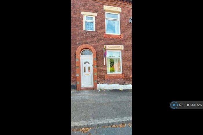 4 Bedroom Terraced House To Rent In Belgrave Road, Oldham, OL8