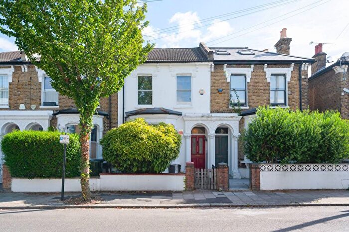 3 Bedroom Property For Sale In Appach Road, Brixton, London, SW2