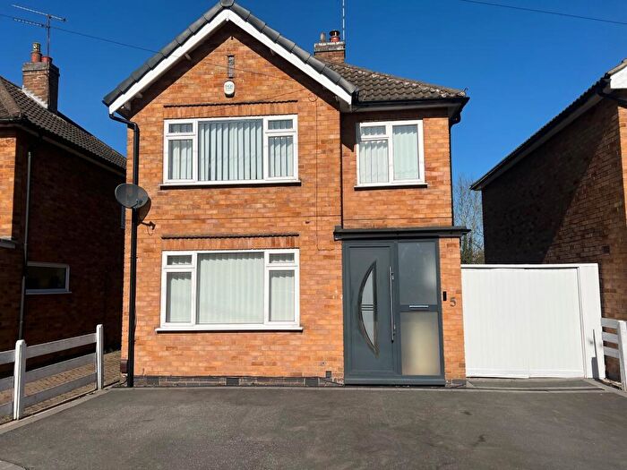 3 Bedroom Detached House For Sale In Woodcroft Avenue, Leicester, LE2