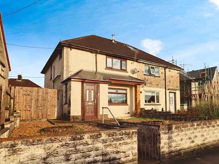 3 Bedroom Semi-Detached House For Sale In Heol Haulfryn, Tonyrefail, Porth, CF39
