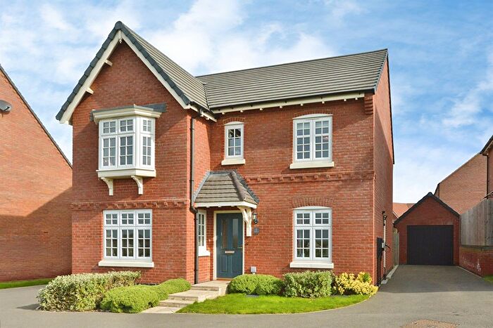 4 Bedroom Detached House For Sale In Crick Close, Hanslope, Milton Keynes, MK19