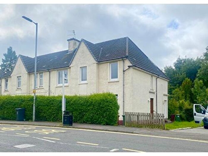 3 Bedroom Flat To Rent In West Mains Road, East Kilbride, G74
