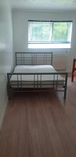 2 Bedroom Flat For Sale In Stockwood Crescent, Luton, LU1
