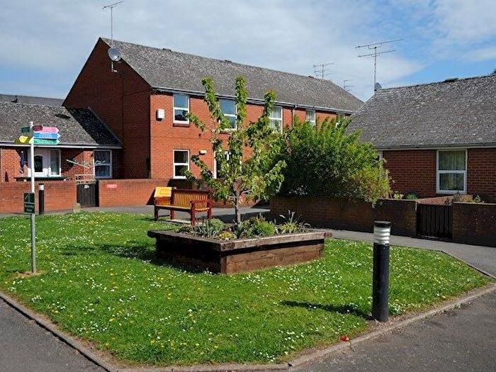 2 Bedroom Flat To Rent In Paradise Court, Leominster, HR6