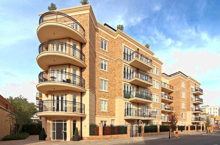 2 Bedroom Flat To Rent In Higham House East, Carnwath Road, Fulham, London, SW6