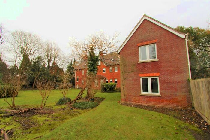 1 Bedroom Flat To Rent In Trevelyan House, Bentley Road, Cambridge, CB2