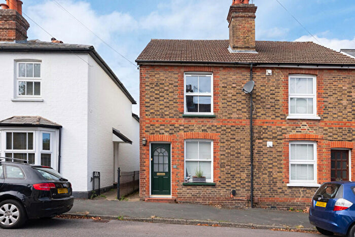 2 Bedroom End Of Terrace House For Sale In Meadowbrook Road, Dorking, RH4