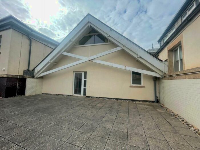 2 Bedroom Flat To Rent In Knightstone Baths, Knightstone Causeway, Weston-super-Mare, BS23