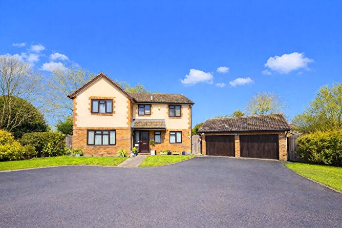 4 Bedroom Detached House For Sale In Gifford Close, Rangeworthy, Bristol, BS37