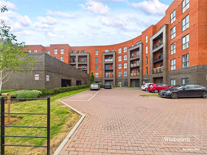 1 Bedroom Apartment For Sale In Nightingale Way, Reading, Berkshire, RG30