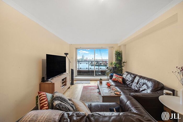 2 Bedroom Flat For Sale In Free Trade Wharf, Wapping, London, E1W