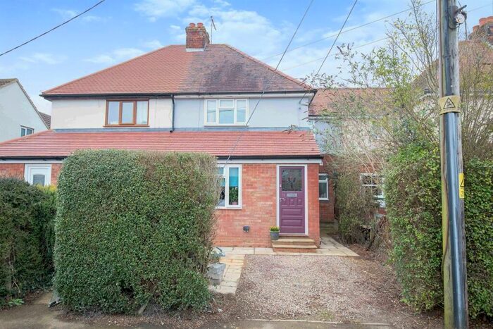 3 Bedroom Semi-Detached House For Sale In Hillcrest Road, Gayton, Northampton, NN7